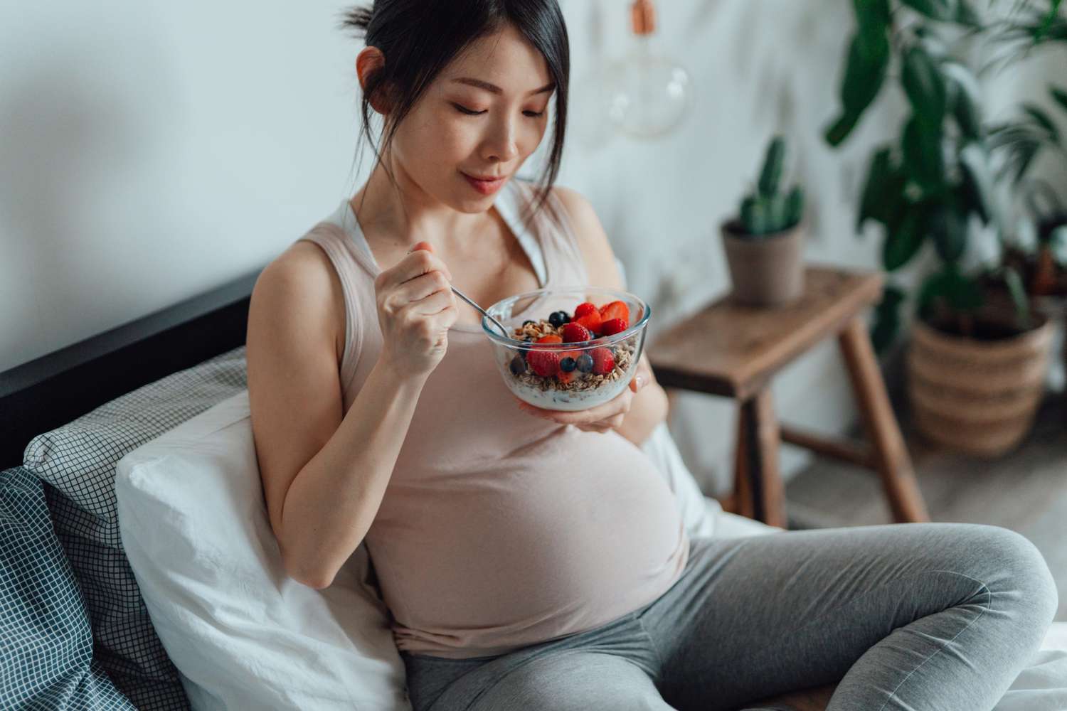 叶酸片一天吃几粒 女人每天一粒叶酸好不好？